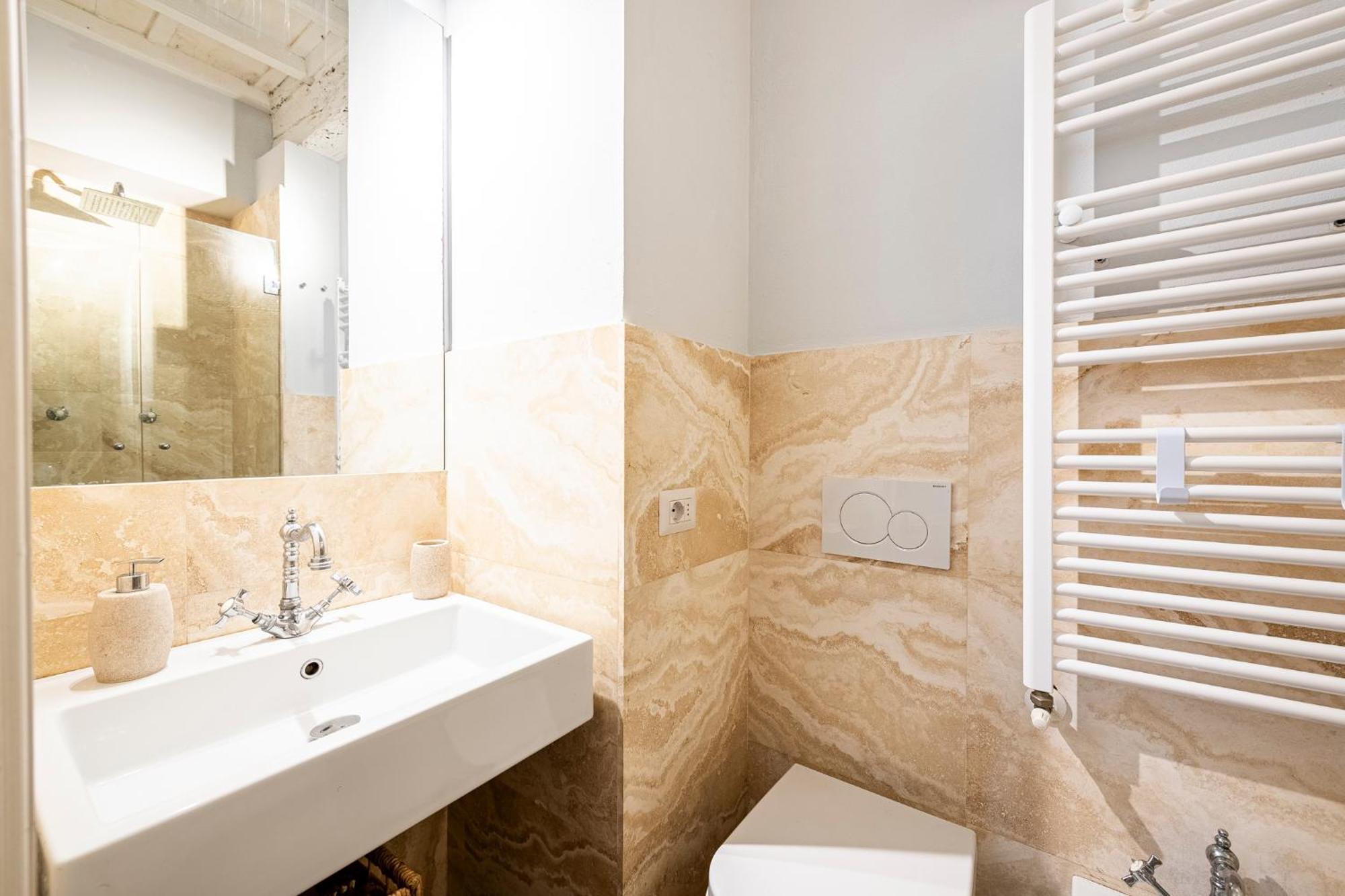In Pz. Michelangelo: Due Con Due Bagni Apartamento *